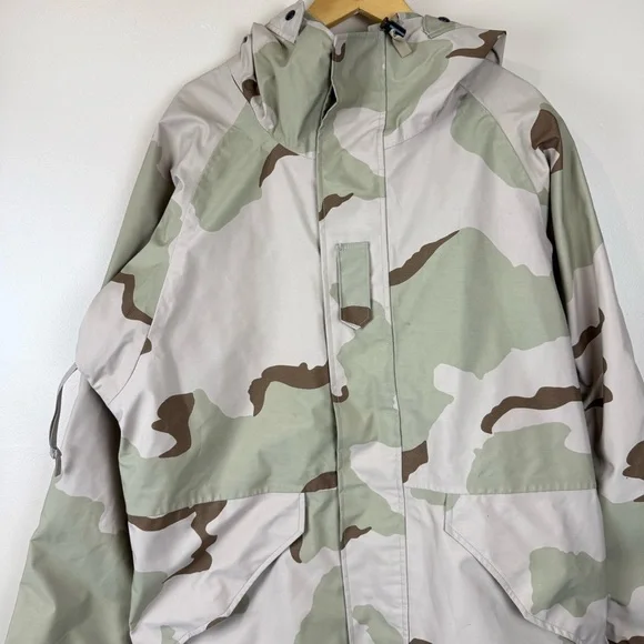 US Military ECWCS Gore-Tex Desert Camo Cold Weather Parka Medium Long